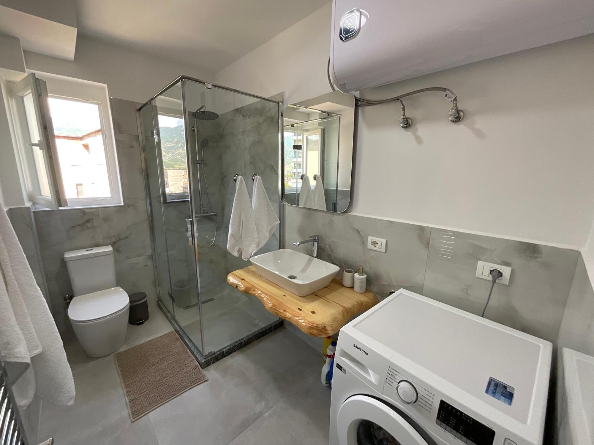 Spring Apartment In Përmet Kültér fotó